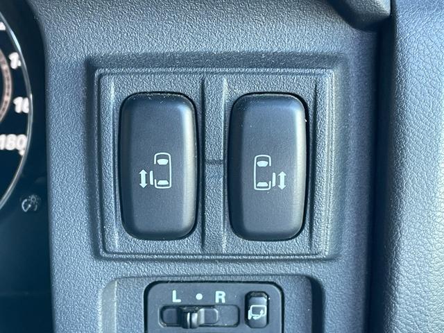 デリカＤ：５ Ｄ　パワーパッケージ　純正９インチナビ　フリップダウンモニター　両側パワースライドドア　前席シートヒーター　バックカメラ　クルーズコントロール　マッドガード　パドルシフト　純正１８インチＡＷ（8枚目）