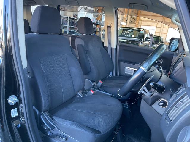 デリカＤ：５ Ｄ　パワーパッケージ　純正９インチナビ　フリップダウンモニター　両側パワースライドドア　前席シートヒーター　バックカメラ　クルーズコントロール　マッドガード　パドルシフト　純正１８インチＡＷ（14枚目）