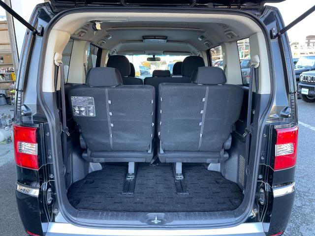 デリカＤ：５ Ｄ　パワーパッケージ　純正９インチナビ　フリップダウンモニター　両側パワースライドドア　前席シートヒーター　バックカメラ　クルーズコントロール　マッドガード　パドルシフト　純正１８インチＡＷ（17枚目）