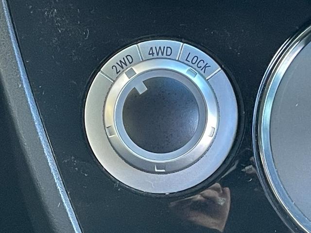 デリカＤ：５ Ｄ　パワーパッケージ　純正９インチナビ　フリップダウンモニター　両側パワースライドドア　前席シートヒーター　バックカメラ　クルーズコントロール　マッドガード　パドルシフト　純正１８インチＡＷ（34枚目）