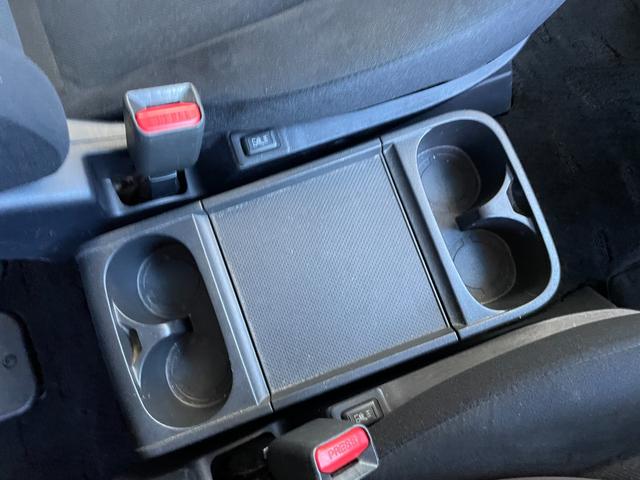 デリカＤ：５ Ｄ　パワーパッケージ　純正９インチナビ　フリップダウンモニター　両側パワースライドドア　前席シートヒーター　バックカメラ　クルーズコントロール　マッドガード　パドルシフト　純正１８インチＡＷ（35枚目）