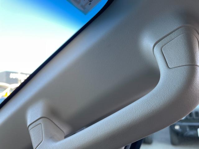 デリカＤ：５ Ｄ　パワーパッケージ　純正９インチナビ　フリップダウンモニター　両側パワースライドドア　前席シートヒーター　バックカメラ　クルーズコントロール　マッドガード　パドルシフト　純正１８インチＡＷ（37枚目）