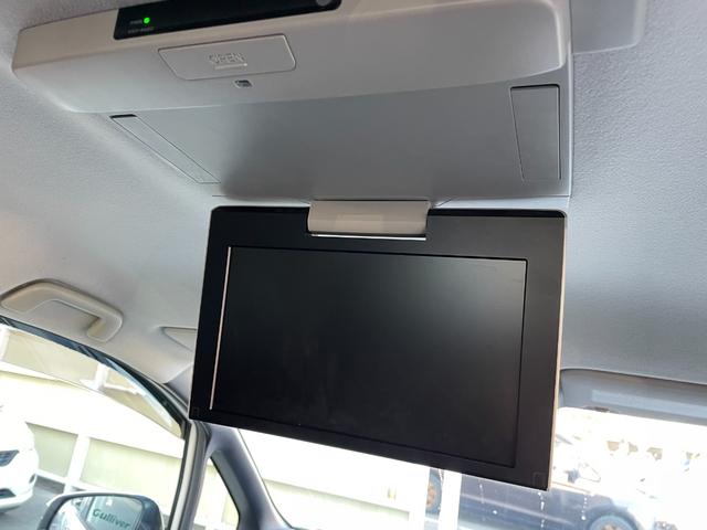 ヴォクシー ＺＳ　煌　純正フリップダウンモニター　純正１０インチナビ　ＢＴ　ＣＤ　ＤＶＤ　ＡＭ　ＦＭ　フルセグＴＶ　バックカメラ　両側パワースライドドア　衝突軽減装置　レーンキープアシスト　横滑り防止装置　前方ドラレコ（5枚目）