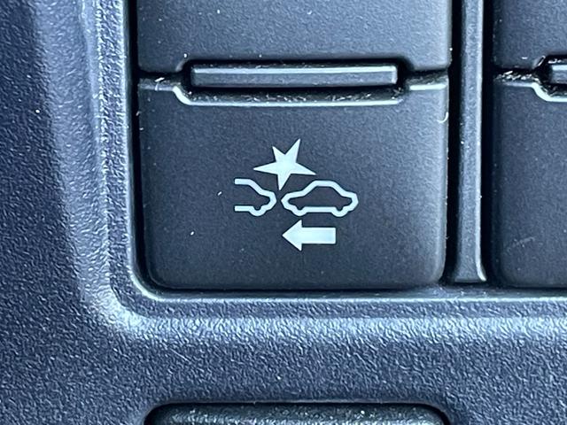 ヴォクシー ＺＳ　煌　純正フリップダウンモニター　純正１０インチナビ　ＢＴ　ＣＤ　ＤＶＤ　ＡＭ　ＦＭ　フルセグＴＶ　バックカメラ　両側パワースライドドア　衝突軽減装置　レーンキープアシスト　横滑り防止装置　前方ドラレコ（6枚目）