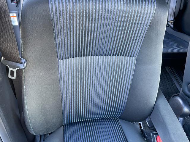 ヴォクシー ＺＳ　煌　純正フリップダウンモニター　純正１０インチナビ　ＢＴ　ＣＤ　ＤＶＤ　ＡＭ　ＦＭ　フルセグＴＶ　バックカメラ　両側パワースライドドア　衝突軽減装置　レーンキープアシスト　横滑り防止装置　前方ドラレコ（42枚目）