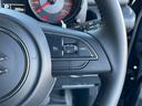 ジムニーシエラ ＪＣ　ディスプレイオーディオ　Ｂｌｕｅｔｏｏｔｈ　ｉＰｏｄ　ＥＴＣ　社外マット　純正サイドバイザー　スズキセーフティセンス　リアパーキングセンサー　運転席／助手席シートヒーター　オートライト　スマートキー（8枚目）
