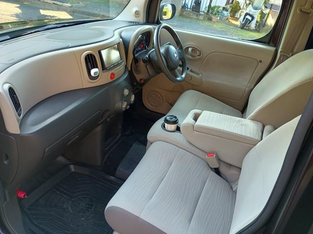 キューブ 15X Mセレクション 社外アルミ(スタッドレス履き)社外ナビ ドアバイザー 記録簿 スマートキー ETC 肘掛け バックカメラ ワンセグtv 無煙草臭 無事故(12枚目)