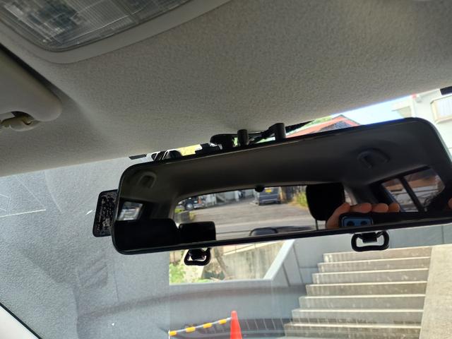 スイフト ＸＳ　社外ナビ　フルセグＴＶ　ＥＴＣ　ドライブレコーダー　バックモニター　クルーズコントロール　スロットルコントローラー　社外アルミホイール　電圧計　フォグランプ（20枚目）