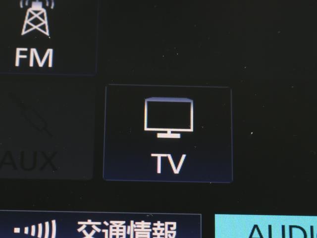 ハイブリッド　セーフティセンス　ナビ　ワンセグＴＶ　バックカメラ　ＥＴＣ　ワイヤレスキー　サイド＆カーテンエアバック　オートエアコン(8枚目)