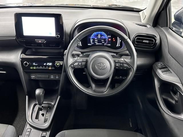 ヤリスクロス Ｇ　セーフティセンス　ＩＣＳ　ディスプレイオーディオ　バックカメラ　ＥＴＣ　ドライブレコーダー　クルーズコントロール　スマートキー　アルミホイール（4枚目）