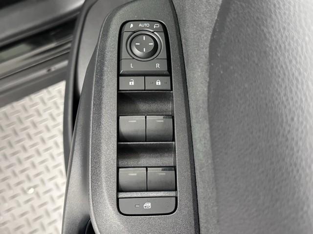 ヤリスクロス Ｇ　セーフティセンス　ＩＣＳ　ディスプレイオーディオ　バックカメラ　ＥＴＣ　ドライブレコーダー　クルーズコントロール　スマートキー　アルミホイール（9枚目）