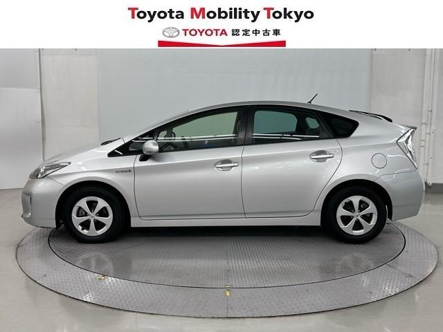 プリウス Ｓ　純正ナビ　フルセグＴＶ　バックカメラ　ＥＴＣ　ドライブレコーダー　スマートキー　ＨＩＤヘッドライト　アルミホイール（3枚目）