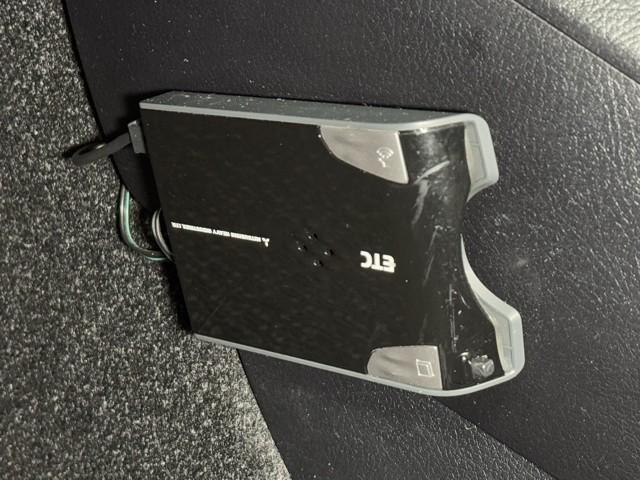 カローラアクシオ ハイブリッド ナビ ワンセグTV バックカメラ ETC ドライブレコーダー ワイヤレスキー 社外アルミホイール(9枚目)