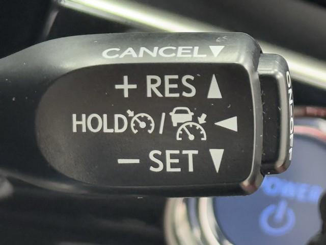 プリウス Ａプレミアム　ツーリングセレクション　セーフティセンス　ＩＣＳ　ＢＳＭ　９インチナビ　ＴＶ　バックカメラ　ＥＴＣ　ドライブレコーダー　クルーズコントロール　本革シート　パワーシート　シートヒーター　ＬＥＤライト　１７インチアルミホイール（11枚目）