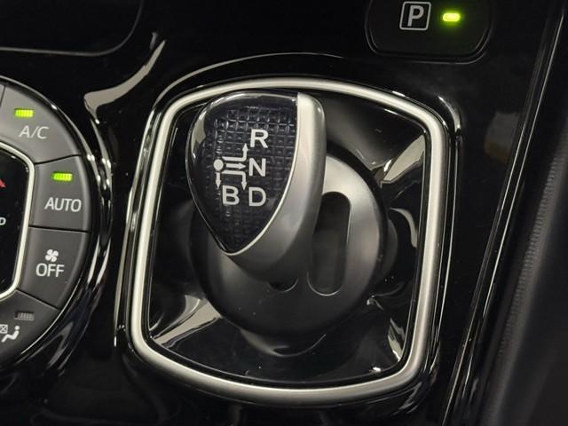 ヴォクシー ハイブリッドZS セーフティセンス ナビ フルセグTV バックカメラ ETC 前後ドライブレコーダー クルーズコントロール スマートキー シートヒーター 左側パワースライドドア LEDヘッドライト アルミホイール(11枚目)