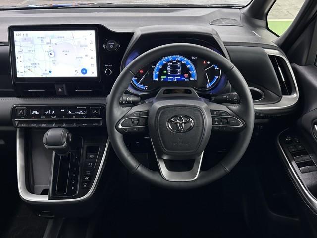 ノア ハイブリッドS-Z セーフティセンス ICS BSM 後席モニター ナビ TV CD/DVD再生 バックカメラ ETC2.0 ドラレコ シートヒーター 両側パワースライドドア パワーバックドア モデリスタ製フルエアロ(4枚目)