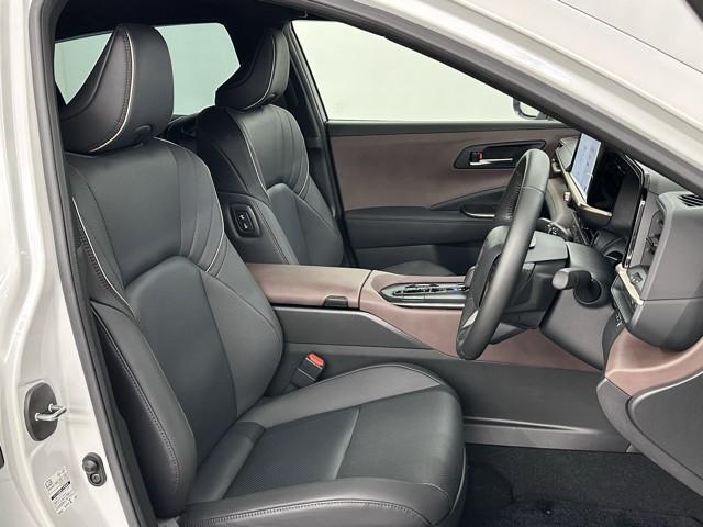 クラウンクロスオーバー Ｇアドバンスド・レザーパッケージ　セーフティセンス　ＩＣＳ　ＢＳＭ　ナビ　ＴＶ　パノラミックビューモニター　ＥＴＣ　ドラレコ　クルーズコントロール　本革シート　シートエアコン　電動トランク　モデリスタ製フルエアロ　ＬＥＤヘッドライト（15枚目）