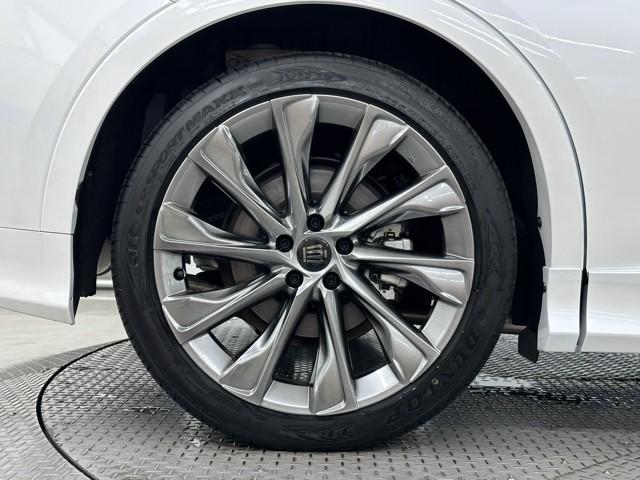 クラウンクロスオーバー Ｇアドバンスド・レザーパッケージ　セーフティセンス　ＩＣＳ　ＢＳＭ　ナビ　ＴＶ　パノラミックビューモニター　ＥＴＣ　ドラレコ　クルーズコントロール　本革シート　シートエアコン　電動トランク　モデリスタ製フルエアロ　ＬＥＤヘッドライト（19枚目）