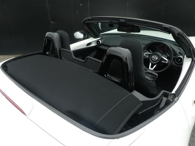 ロードスター Ｓスペシャルパッケージ　後期／６速マニュアル／禁煙車／純正ナビ／バックカメラ／地デジフルセグ／　Ａｐｐｌｅ　ＣａｒＰｌａｙ／ＣＤ／ＤＶＤ再生／ビルトインＥＴＣ／ブラインドスポットモニター／衝突軽減ブレーキ装備／シ－トヒ－ター（18枚目）