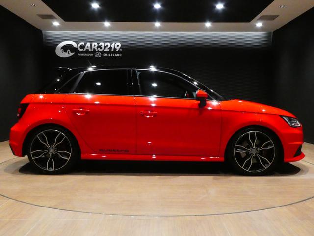 Ｓ１スポーツバック クワトロリミテッドエディション　限定９０台／コントラストルーフ／ナッパレザー／ＫＷ車高調／ＭＭＩ／バックカメラ／フルセグ／Ｓ１レッドキャリパー／カラーシートバック・コンソール／Ｒウィング／同色ドアミラー／マットブラック１８インチＡＷ（6枚目）