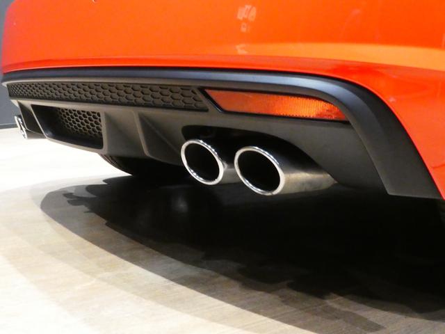 Ｓ１スポーツバック クワトロリミテッドエディション　限定９０台／コントラストルーフ／ナッパレザー／ＫＷ車高調／ＭＭＩ／バックカメラ／フルセグ／Ｓ１レッドキャリパー／カラーシートバック・コンソール／Ｒウィング／同色ドアミラー／マットブラック１８インチＡＷ（30枚目）