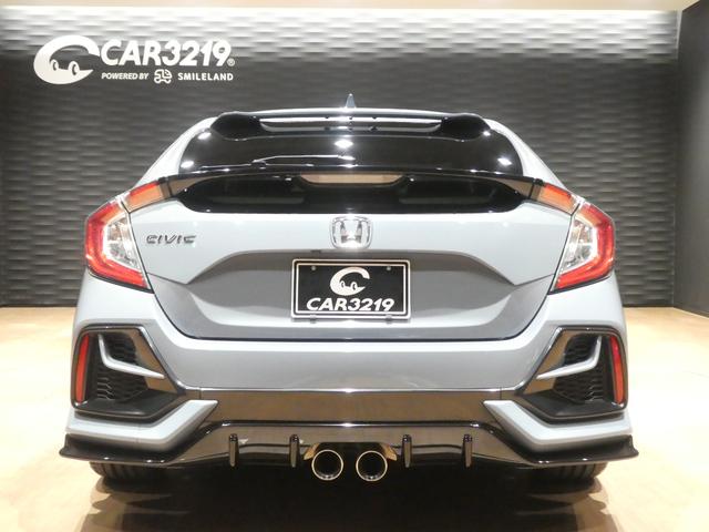 シビック ハッチバック　後期型／ソニックグレーパール／新品タイヤ取付済／ブリッツ車高調／６速ＭＴ／Ｂｌｕｅｔｏｏｔｈ対応純正ナビ／バックカメラ／ビルトインＥＴＣ２．０／ＬＥＤヘッドライト・フォグライト／フロントパワーシート（4枚目）
