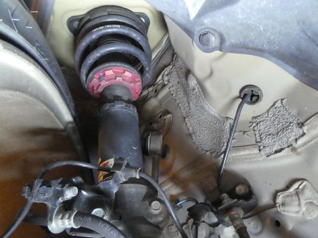 シビック ハッチバック　後期型／ソニックグレーパール／新品タイヤ取付済／ブリッツ車高調／６速ＭＴ／Ｂｌｕｅｔｏｏｔｈ対応純正ナビ／バックカメラ／ビルトインＥＴＣ２．０／ＬＥＤヘッドライト・フォグライト／フロントパワーシート（32枚目）