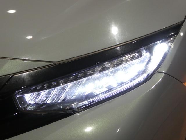 シビック ハッチバック　後期型／ソニックグレーパール／新品タイヤ取付済／ブリッツ車高調／６速ＭＴ／Ｂｌｕｅｔｏｏｔｈ対応純正ナビ／バックカメラ／ビルトインＥＴＣ２．０／ＬＥＤヘッドライト・フォグライト／フロントパワーシート（39枚目）