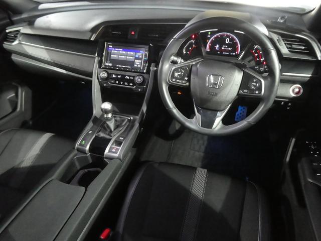 シビック ハッチバック　後期型／ソニックグレーパール／新品タイヤ取付済／ブリッツ車高調／６速ＭＴ／Ｂｌｕｅｔｏｏｔｈ対応純正ナビ／バックカメラ／ビルトインＥＴＣ２．０／ＬＥＤヘッドライト・フォグライト／フロントパワーシート（54枚目）