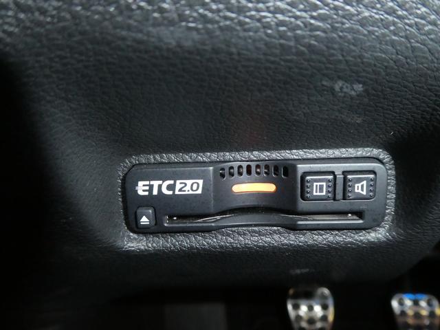 シビック ハッチバック　後期型／ソニックグレーパール／新品タイヤ取付済／ブリッツ車高調／６速ＭＴ／Ｂｌｕｅｔｏｏｔｈ対応純正ナビ／バックカメラ／ビルトインＥＴＣ２．０／ＬＥＤヘッドライト・フォグライト／フロントパワーシート（63枚目）