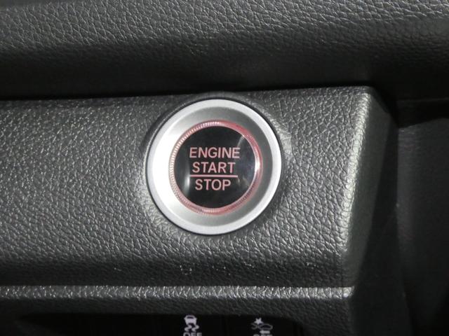 シビック ハッチバック　後期型／ソニックグレーパール／新品タイヤ取付済／ブリッツ車高調／６速ＭＴ／Ｂｌｕｅｔｏｏｔｈ対応純正ナビ／バックカメラ／ビルトインＥＴＣ２．０／ＬＥＤヘッドライト・フォグライト／フロントパワーシート（67枚目）