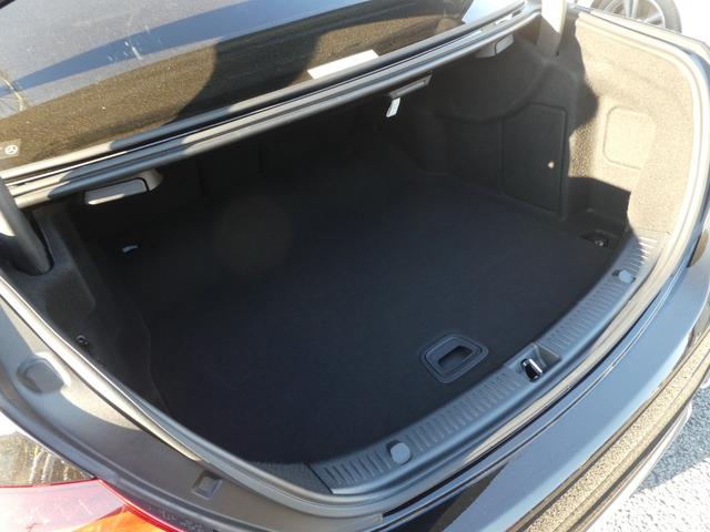 Eクラス E200 スポーツ ワンオーナー/禁煙/ユーザー買取直販/AMGライン/インテリア・エクスクル-シブPKG/12.3inモニタ-/全方位/ブルメスター/DTV/前後ドラレコ/ビルトインETC2.0/パフュームアトマイザー(55枚目)