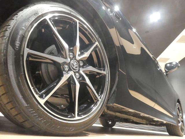 アクア ＧＲスポーツ　ＧＲ専用フロント・リアバンパ－／１７インチアルミ／レッドキャリパ－／ハ－フレザ－スポ－ティシ－ト／ディスプレイオ－ディオ／Ａｐｐｌｅ　ＣａｒＰｌａｙ／トヨタセーフティセンス／ビルトインＥＴＣ／ＬＥＤ（29枚目）