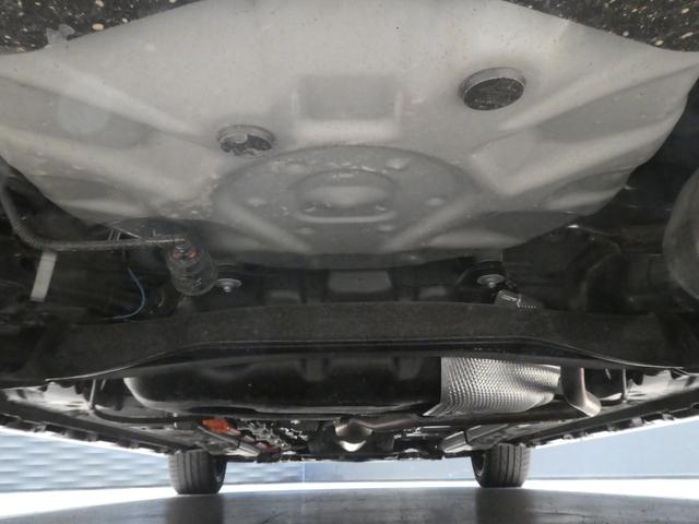 アクア ＧＲスポーツ　ＧＲ専用フロント・リアバンパ－／１７インチアルミ／レッドキャリパ－／ハ－フレザ－スポ－ティシ－ト／ディスプレイオ－ディオ／Ａｐｐｌｅ　ＣａｒＰｌａｙ／トヨタセーフティセンス／ビルトインＥＴＣ／ＬＥＤ（50枚目）