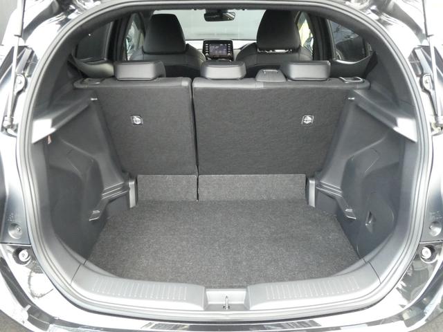 アクア ＧＲスポーツ　ＧＲ専用フロント・リアバンパ－／１７インチアルミ／レッドキャリパ－／ハ－フレザ－スポ－ティシ－ト／ディスプレイオ－ディオ／Ａｐｐｌｅ　ＣａｒＰｌａｙ／トヨタセーフティセンス／ビルトインＥＴＣ／ＬＥＤ（54枚目）