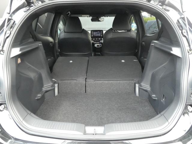 アクア ＧＲスポーツ　ＧＲ専用フロント・リアバンパ－／１７インチアルミ／レッドキャリパ－／ハ－フレザ－スポ－ティシ－ト／ディスプレイオ－ディオ／Ａｐｐｌｅ　ＣａｒＰｌａｙ／トヨタセーフティセンス／ビルトインＥＴＣ／ＬＥＤ（55枚目）