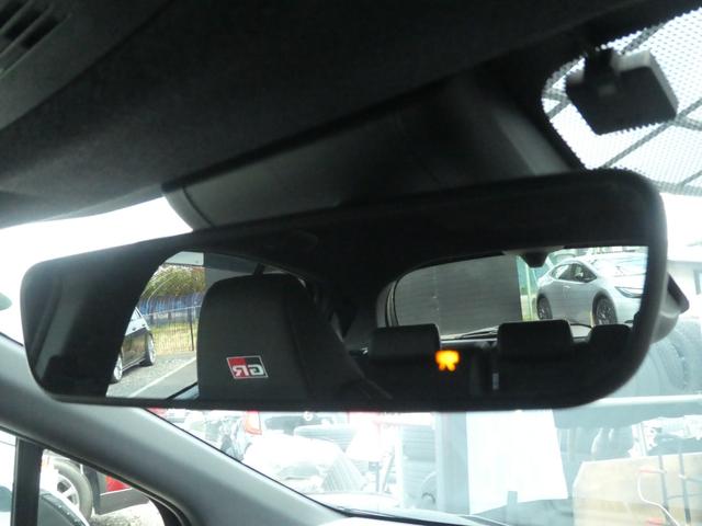 アクア ＧＲスポーツ　ＧＲ専用フロント・リアバンパ－／１７インチアルミ／レッドキャリパ－／ハ－フレザ－スポ－ティシ－ト／ディスプレイオ－ディオ／Ａｐｐｌｅ　ＣａｒＰｌａｙ／トヨタセーフティセンス／ビルトインＥＴＣ／ＬＥＤ（64枚目）