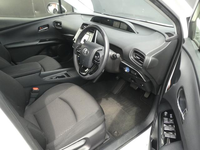 プリウス Ｓ　モデリスタＴＹＰＥフルエアロ／ストラーダナビ／バックカメラ／Ｂｌｕｅｔｏｏｔｈオーディオ／レ－ダ－クル－ズコントロール／ビルトインＥＴＣ／ＬＥＤヘッドライト／トヨタセーフティセンス／セルスタードラレコ（12枚目）