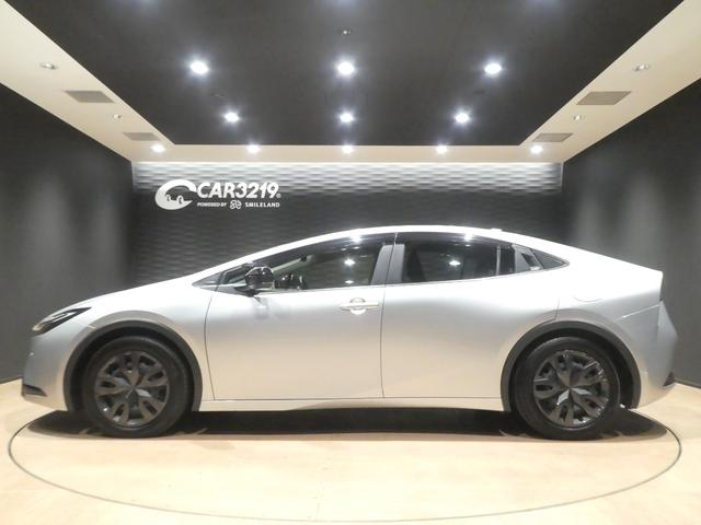 プリウス Ｘ　禁煙車／地デジフルセグテレビ／Ｂカメラ／Ｂｌｕｅｔｏｏｔｈオーディオ／カープレイ／レ－ダ－クル－ズコントロール／ＢＳＭ／ビルトインＥＴＣ２．０／トヨタセーフティセンス／ＬＥＤヘッドライト／テレビキット（5枚目）