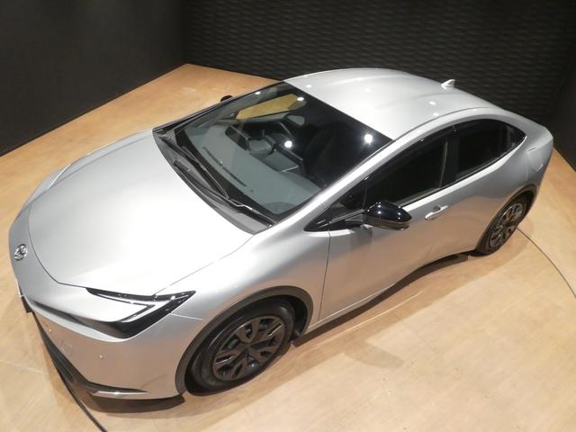 プリウス Ｘ　禁煙車／地デジフルセグテレビ／Ｂカメラ／Ｂｌｕｅｔｏｏｔｈオーディオ／カープレイ／レ－ダ－クル－ズコントロール／ＢＳＭ／ビルトインＥＴＣ２．０／トヨタセーフティセンス／ＬＥＤヘッドライト／テレビキット（7枚目）