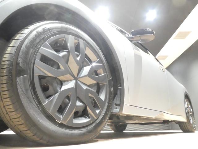 プリウス Ｘ　禁煙車／地デジフルセグテレビ／Ｂカメラ／Ｂｌｕｅｔｏｏｔｈオーディオ／カープレイ／レ－ダ－クル－ズコントロール／ＢＳＭ／ビルトインＥＴＣ２．０／トヨタセーフティセンス／ＬＥＤヘッドライト／テレビキット（24枚目）