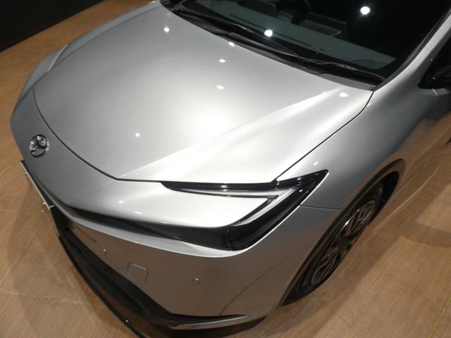 プリウス Ｘ　禁煙車／地デジフルセグテレビ／Ｂカメラ／Ｂｌｕｅｔｏｏｔｈオーディオ／カープレイ／レ－ダ－クル－ズコントロール／ＢＳＭ／ビルトインＥＴＣ２．０／トヨタセーフティセンス／ＬＥＤヘッドライト／テレビキット（27枚目）