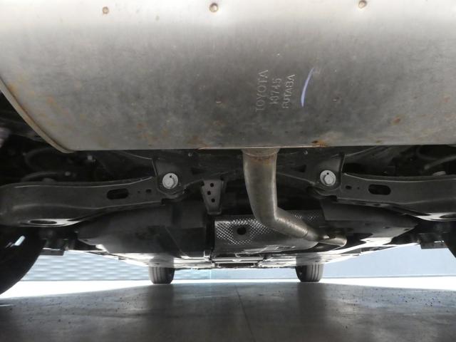 プリウス Ｘ　禁煙車／地デジフルセグテレビ／Ｂカメラ／Ｂｌｕｅｔｏｏｔｈオーディオ／カープレイ／レ－ダ－クル－ズコントロール／ＢＳＭ／ビルトインＥＴＣ２．０／トヨタセーフティセンス／ＬＥＤヘッドライト／テレビキット（43枚目）