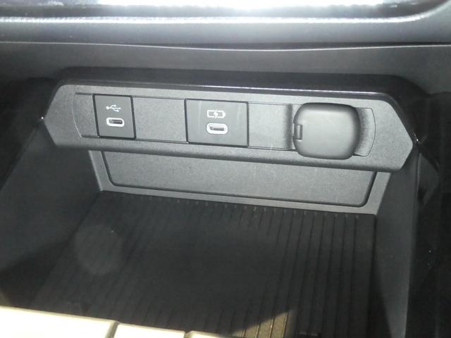 プリウス Ｘ　禁煙車／地デジフルセグテレビ／Ｂカメラ／Ｂｌｕｅｔｏｏｔｈオーディオ／カープレイ／レ－ダ－クル－ズコントロール／ＢＳＭ／ビルトインＥＴＣ２．０／トヨタセーフティセンス／ＬＥＤヘッドライト／テレビキット（59枚目）