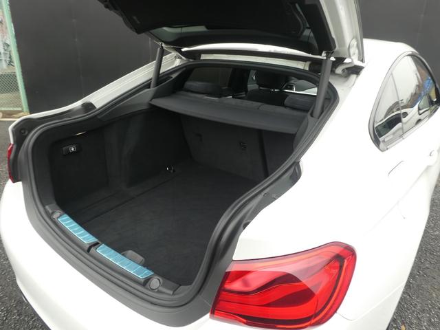 ４シリーズ ４２０ｉグランクーペ　Ｍスポーツ　フルエアロ／ＫＷ車高調／ＲＥＭＵＳマフラー／Ｍカラ－ドキャリパ－／純正ナビ／Ｂカメラ／フルセグ／ＤＶＤ再生／ＢＳＭ／ＬＥＤヘッドライト／衝突軽減ブレーキ／メモリー付きパワーシート／クリアランスソナー（54枚目）