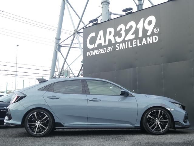 シビック ハッチバック　後期／ソニックグレーパール／フルエアロ／ローダウン／６速ＭＴ／Ｂｌｕｅｔｏｏｔｈ対応ナビ／フルセグ／カメラ／ビルトインＥＴＣ２．０／ＬＥＤヘッドライト・フォグライト／フロントパワーシート／ハーフレザー（6枚目）