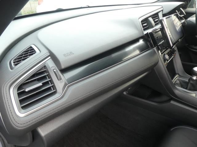 シビック ハッチバック　後期／ソニックグレーパール／フルエアロ／ローダウン／６速ＭＴ／Ｂｌｕｅｔｏｏｔｈ対応ナビ／フルセグ／カメラ／ビルトインＥＴＣ２．０／ＬＥＤヘッドライト・フォグライト／フロントパワーシート／ハーフレザー（52枚目）