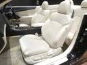 高級感あるオフホワイトのレザーシート☆ベンチレーション・シートヒーター付きです☆
