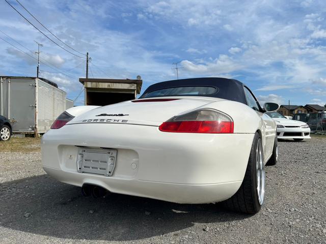 ポルシェ ボクスター ボクスター 140.0万円 平成13年(2001年 ポルシェ ボクスター ボクスター 140.0万円 平成13年(2001年
