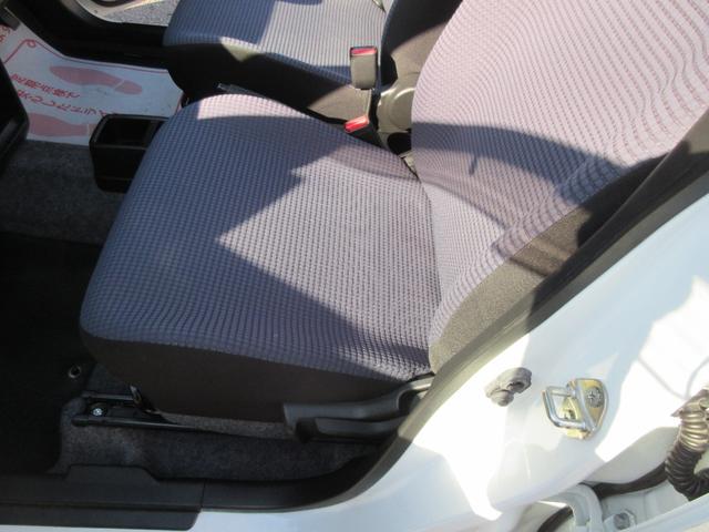 アルト Ｆ　エアコン・パワステ　パワーウインドウ　運・助手席エアバック　ＡＢＳ　キーレス　盗難防止システム　衝突安全ボディ　衝撃緩和ヘッドレスト　ＣＤ　１ヶ月・１０００ｋｍ保証付き（19枚目）